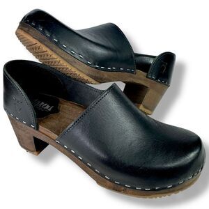 Sandgrens Brett Closed Back Clogs Black Leather Dark Base Wooden 40 / 9 - 9.5